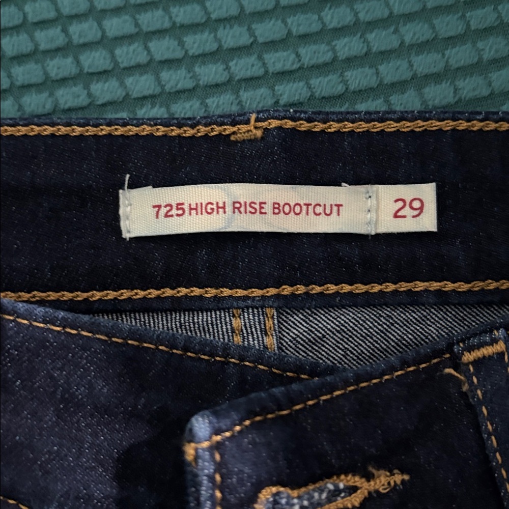 Levi's Women's Dark Blue Boot Cut Jeans - Picture 12 of 13